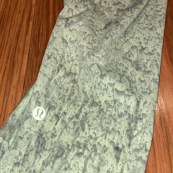 NEW LULULEMON FULL LENGTH HIGH WAISTED YOGA PANTS🍋 - Picture 6 of 16